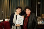 prof. Perrotta premia Luigia Altopiedi 8segnalata)